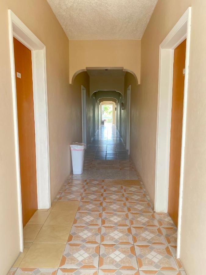 Beverley'S Guest House, Nevis Exterior photo