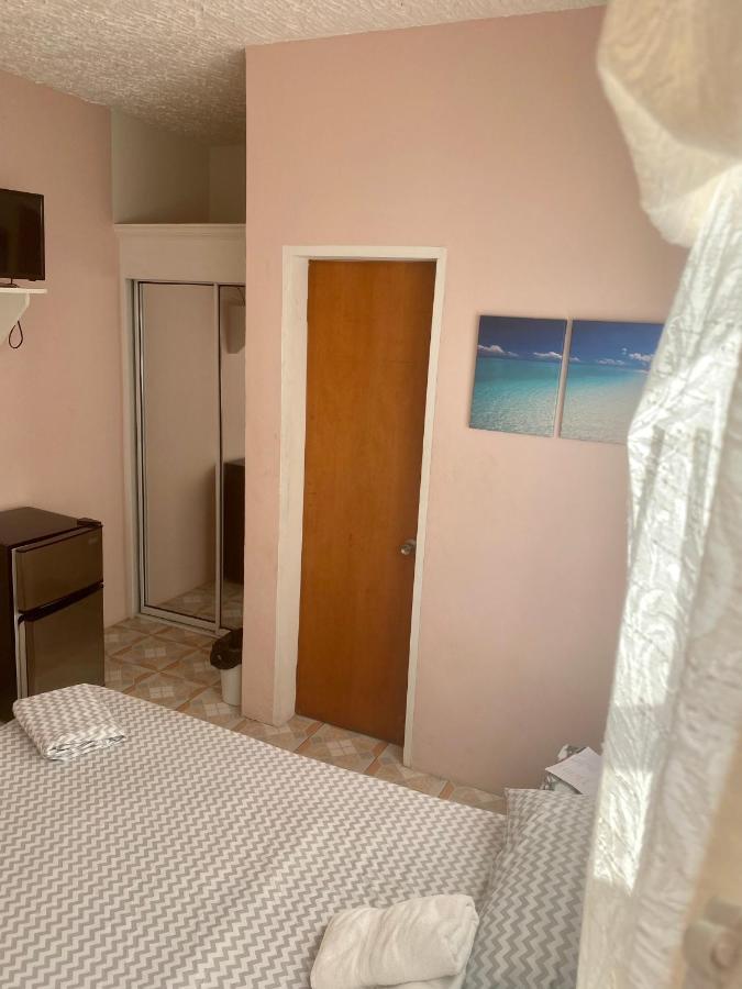 Beverley'S Guest House, Nevis Exterior photo
