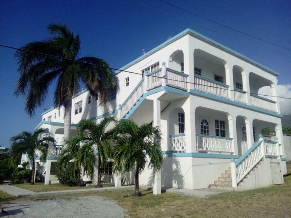 Beverley'S Guest House, Nevis Exterior photo